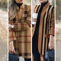 Autumn And Winter Women's New Long-sleeved Lapel Coat Printed Woolen Coat Fashion Striped Plaid Slim Coats Oversized 201218