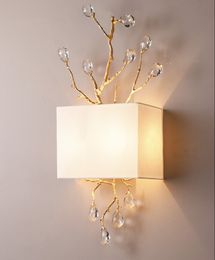 Retro Gold Kristall Tor Wandleuchter moderne Gehweg Wandleuchten Schlafzimmer Prinzessin Zimmer LED-Lampe weißen Schirm E27 Kristall Wandleuchte