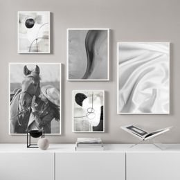 Gemälde Pferd Mädchen Düne Abstrakte Linie Schwarz Weiß Wandkunst Leinwand Malerei Nordische Poster und Drucke Bilder Für Wohnzimmer Dekor