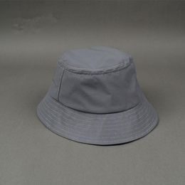 Man Women Unisex Reflective Hat Glow In The Dark Hip Hop Outdoor Summer Beach Sporting Sun Bucket Hat Bob Chapeau Caps