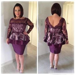 2020 Grape Lace Sheath Mother Dresses Low Back Long Sleeves Short Mother Of The Bride Gowns Knee Length Women Formal Party Cocktail Dress