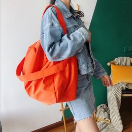 Ins tide shoulder bag female new European and American fashion solid color Messenger bag large capacity simple portable fit Q0113