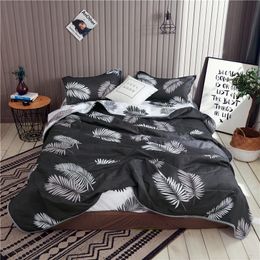Plant Floral Printed Quilts Summer Used Thin Air-conditioned Comforter Queen Size Colcha Duvets Single Bedspread for Single Bed LJ201016