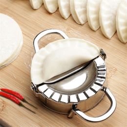 Easy DIY Dumpling Mould Dumpling Wrapper Cutter Making Machine Cooking Pastry Tool Kitchen Tools Dumpling Jiaozi Maker Device Y200612