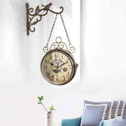 Double Sided Wall Clocks, Battery Powered Metal Vintage Style Clock Antique Circle Station Wall 2- Side Hanging Clock Wall Home H1230
