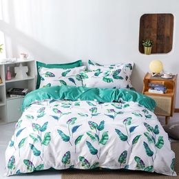 Nordic Bedding Sets Queen Size Plant Leaf Floral Plaid Stripe Duvet Cover Pillowcase Double King Set Quilt Cover Bed Sheet LJ201015