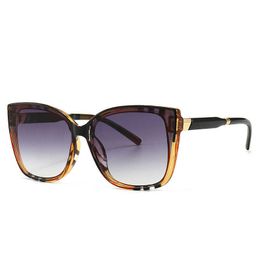 -Marca Design Sen Maries Square Sunglasses Mulheres Cat Eye Stripe Ultralight Vintage Quadros Homens Mulheres Moda Computador Óculos