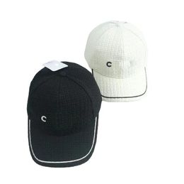 Luxury Designer Wide Brim Ball Caps for Men Women Fashion Brand Letter Printing Embroidery Fisherman Hat Winter Warm Woollen Weaving Soli