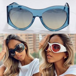 Sunglasses For Women High Quality Designer Latest Sunglasses 4392 Fashion Shopping Cat Eye Oval Blue Big Frame Design Ladies Club 178I