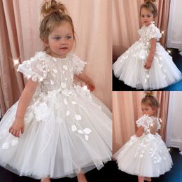 White Beaded Ball Gown Girls Pageant Dresses 3D Appliqued Short Sleeves Princess Flower Girl Dress Tea Length Tulle First Communion Gowns 326 326