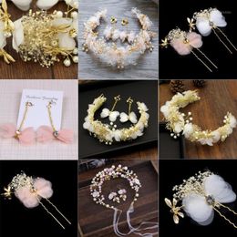 crystal bridal hair accessories UK - Hair Accessories Wedding Crystal Peals Combs Bridal Clips Jewelry Handmade Women Head Ornaments Headpieces For Bride1