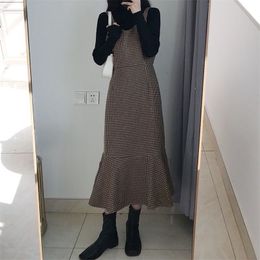 Office Two Piece Set Vintage Black Full Sleeve Knitted Pullover Sweater Top + Houndstooth Shoulder Strap Mermaid Dress Suit 220302