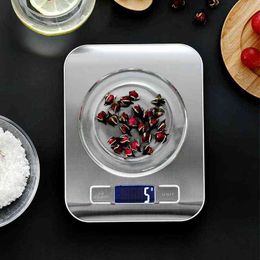 10/5Kg Kitchen Scale Stainless Steel Weighing Scale Food Diet Postal Balance Measuring LCD Electronic Scales 211221