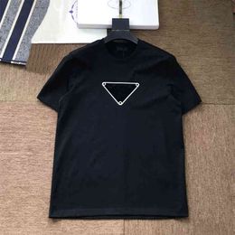 -T-shirts masculinos com grande triângulo de algodão de manga curta blusa top casual jogo de fósforo camisas pretas brancas