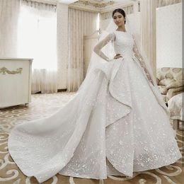 2020 Elegante Uma linha Vestidos de noiva Lace Appliqued vestidos de noiva mais tamanho Tiered Sweep Train Dubai vestido de noiva Vestido de Novia