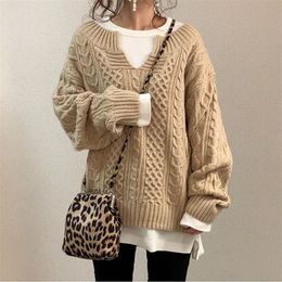 Autumn And Winter Knitted Sweater Twist Pattern Loose Casual Ladies Sweater V-neck Long-sleeved Pullover Lazy Style Sweater Coat 201031