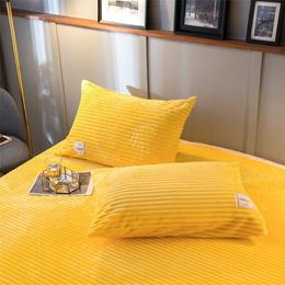 Bonenjoy Flannel Pillowcase 300GSM Soft Thickness Pillow Sham Cover 48x74 Pillowcase Covers 201212