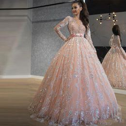 2021 baby rosa quinceanera klänningar sequin spets boll klänning prom klänningar juvel nacke långärmad söt 16 klänning lång formell kvällslitage