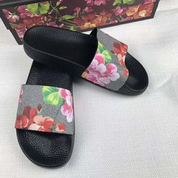 (With box) sales Big size Genuine Leather fashion women men slippers luxurys Ladies designers sandals high quality Branded slide slippers