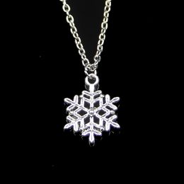 Fashion 22*16mm Snow Snowflake Pendant Necklace Link Chain For Female Choker Necklace Creative Jewellery party Gift