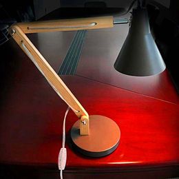 Neues Design Alightup Classical Mini Fashion Lampenschirm aus mattiertem Metall und Holzhalterung Textur Studie Tischlampe mit Lichtquelle US-Stecker