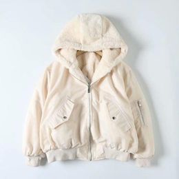 Autumn Winter Fashion New Women Thickening Basic Warm Double Faced Jacket Female Casual Lamb Wool Lining Hooded Outerwear 201017