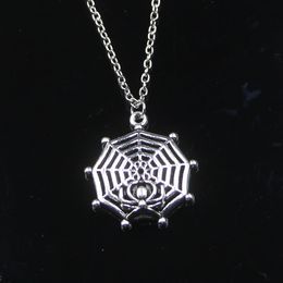 Fashion 30*27mm Spider Cowbweb Halloween Pendant Necklace Link Chain For Female Choker Necklace Creative Jewelry party Gift