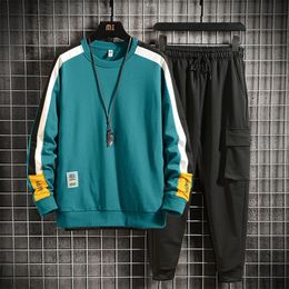 Men Autumn Winter 2 Piece Set Casual Sports Wear Men Tracksuit Korea Fashion O-Neck Shirt And Sweatpants Jogging Suit Men Outfit 201201