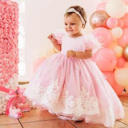 Pink Lace 2020 Flower Girl Dresses Off Shoulder Ball Gown Tulle Little Girl Wedding Dresses Vintage Communion Pageant Dresses Gowns F2162