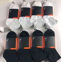 mens socks Women Men High Quality Cotton All-match classic Ankle Letter Breathable black and white mixing Football basketball Sports Sock Wholesale