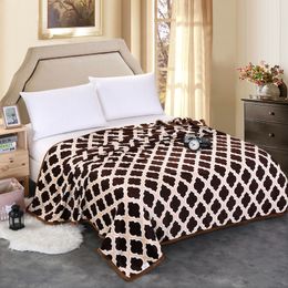 Grid High quality Thicken plush bedspread blanket 200x230cm High Density Super Soft Flannel Blanket for the sofa/Bed/Car Y200417