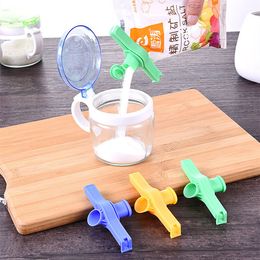 Plastic Food Sealing Clip With Cover Snacks Seasoning Pour Bag Clips Sealer Moisture-Proof Seal Clamp for Food Storage Bag Kitchen Tool