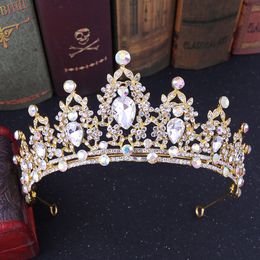 2021 new Vintage Baroque Bridal Tiaras Accessories Prom Headwear Stunning Sheer Crystals Wedding Tiaras And Crowns 1923