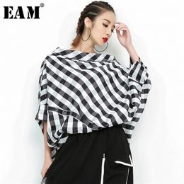 [EAM] 2020 New Spring Summer Slash Neck Three-quarter Sleeve Plaid Split Joint Loose Big Size Shirt Women Bouse Fashion LJ200815