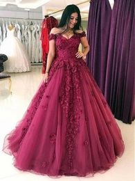 Ball Gowns Prom Dresses Burgundy Off the Shoulder Flowers Lace applique Tulle Sweetheart Evening Dress Long 2020 New Robe De Soiree
