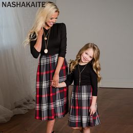 NASHAKAITE Mommy and daughter matching clothes Patchwork Pliad Nine Quarter Mid Dress For Mom and Daughter Mommy and me clothes LJ201109