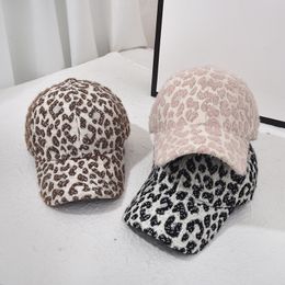 Winter Leopard Woolen Baseball Hats Fashion Warm Leopard Outdoor Sport Caps For Girls Women Party Hats Supplies RRA3770