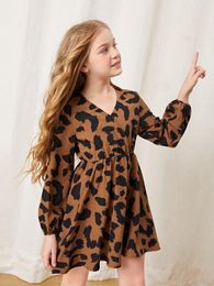 Girls Allover Print Lantern Sleeve Overlap Collar Dress SHE