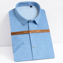 Summer Casual Men Short Sleeve Printed Shirts Pocket-less Design Standard-fit Comfortable Soft Stretch Thin Plaid Striped Shirt LJ200925