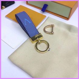Street New Fashion Keychain Leather Women Mens Wallet Car Key Chains Designer Key Buckle Classic Bag Chain Lovers Letter Keychain D222281F