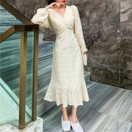 French Full Sleeve Long Trumpet Dress Autumn Warm Women V-Neck Fairy Dress Wedding Party Evening One-Piece Clothing Ladies 201204