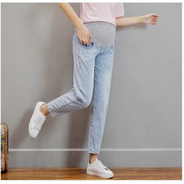 2020 New Vintgae Washed Denim Maternity Jeans for Pregnant Women Clothes Elastic Waist Belly Loose Pants Pregnancy Clothing LJ201119