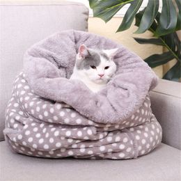 Cat Sleeping Bag Winter Warm Coral Fleece Cat Bed Puppy Cave Bed For Puppy Small Dogs Chihuahua Yorkshire Cat Mat Bed Kennel 201123