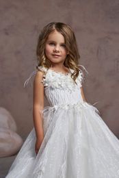 Beaded Feather Girls Pageant Dresses Jewel Neck 3D Appliqued Princess Flower Girl Dress Sequined Sweep Train First Communion Gowns231b