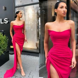 2020 Elegant Strapless Prom Dresses with Pleats High Slit Simple A Line Evening Gowns vestido de novia