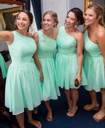 Mint Green Bridesmaid Dresses 2021 Chiffon One Shoulder Ruched Pleats Knee Length Short Maid of Honor Gown Beach Wedding Guest Wear vestido
