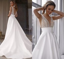2022 Lace Satin V Back Sleeveless Wedding Dress Custom Beads Belt Long Train Bohemian Bridal Party Gowns Vestido De Novia Mariage