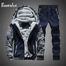 Tracksuit Men Winter Camouflage Hoodies Casual Hooded Warm Sweatshirts Thick Fleece 2PC Jacket+Pant Men Moleton Masculino M-4XL 211222