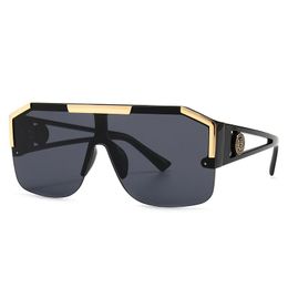 Óculos de sol 2022 Big Square Women Brand Designer Retro Blue Sun Glasses para fêmeas Black Tonses Black Oculos UV400