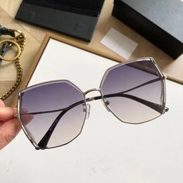 2021 new Polaroid sunglasses in Europe and America, fashion street photo sunglasses, gift box